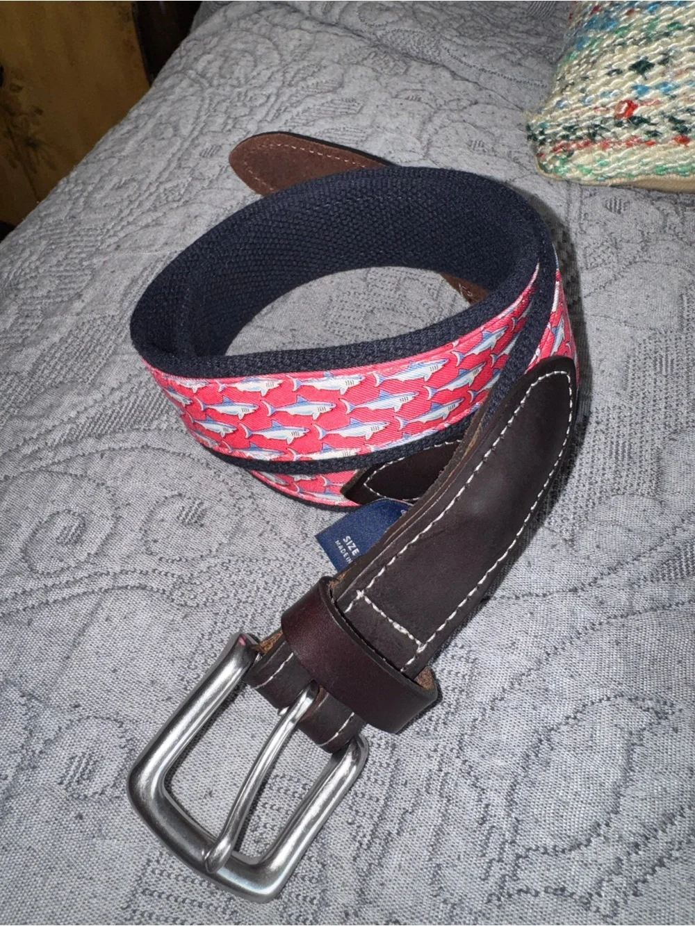 Vineyard Vines Great White Shark Fish Pattern  Belt Pink Blue 34 Leather Canvas